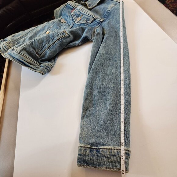 Levi's Denim Trucker Jacket Womens Sz S Blue Jean Coat Button Distressed Wash - Picture 6 of 7